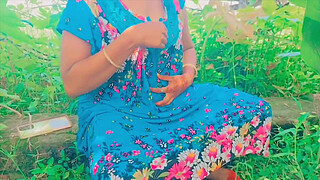 My cock got erect after seeing the hot pussy of the neighbor Bhabhi!