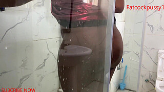 SEE HOW MY STEPMOM BATH EACH TIME I WATCH HER AND I FINALLY FUCKED HER BIG ARSE.FULL PART ON RED