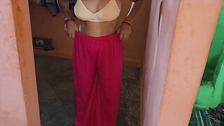 Brother-in-law seduced sister-in-law and after fucking her all night, filled her mouth with cum!