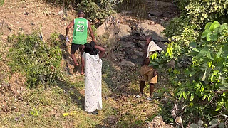 2 strangers taking turns to fuck this teenage village chick in the river
