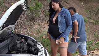 Mechanic repairs a sexy MILF's car in exchange for fucking her - Tommy Miller