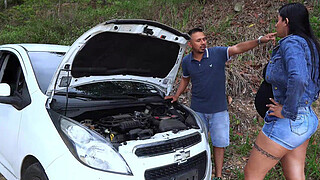 Mechanic repairs a sexy MILF's car in exchange for fucking her - Tommy Miller
