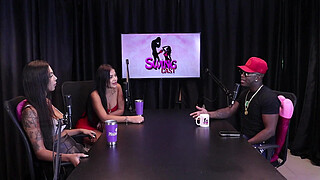 black sensualizes the hot brunette and hits her face with his huge cock after talking about the energies that people transmit, and that he likes to hold back during sex - Jefão (WATCH ON: SHEER/RED)