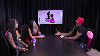 black sensualizes the hot brunette and hits her face with his huge cock after talking about the energies that people transmit, and that he likes to hold back during sex - Jefão (WATCH ON: SHEER/RED)