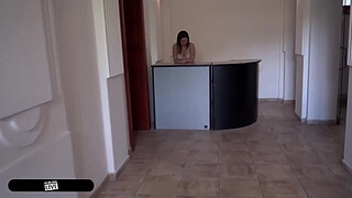 JUICY PUSSY SECRETARY ALLY BREELSEN SEDUCES BIG PENIS DEAN IN ELEVATOR– IMMORAL LIVE 4K