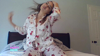 Young Amateur Latina With Braces And Amazing Body Plays With Her Panties And Fingers Her Wet Pussy Until She Cums Like A Whore | The Panty Bank - Used Panties