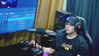 Ruan showed his penis to Renatinha Mello, she loved his penis and balls, did they hook up? - Podcast Pápum no Barraco!