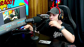 Psy Lunar got really horny in the middle of the Podcast, she started fingering herself really nicely, how delicious! - Podcast Pápum no Barraco!