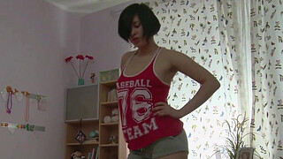 Diana Cums From Her Boyfriends Thick Dick Stretching Her Out