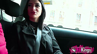 Sex tour in Madrid for the horny Valencian Nelia Estrada. Another monument to the capital!