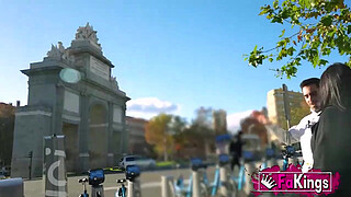 Sex tour in Madrid for the horny Valencian Nelia Estrada. Another monument to the capital!