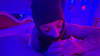 I meet a sexy saleswoman in Buenos Aires and she ends up being my amateur porn actress.