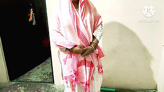 Desi mom's fuking neighbour boy's hard