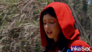 Snow White gets lost in the forest and is fucked by the 7 dwarfs.