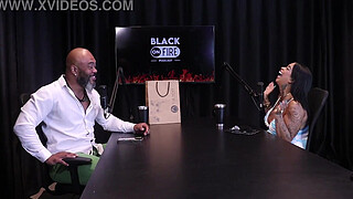 Brunette shows her breasts after saying she thought she wouldn't be able to get with gays and trans people, goes overboard at the swingers club, was called out at school, - Marcelly Melo (WATCH ON: SHEER/RED)