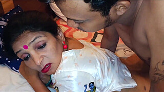 Indian Hot Bhabhi In Couple Sex Filmed In Hotel With Dirty Hindi Bengali Audio