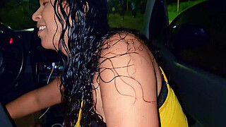 DIDI taxi blowjob to the driver, cuckold records his hotwife sucking the stranger's penis. Ubersex on the streets of Medellin, Colombia - DeisyYeraldine