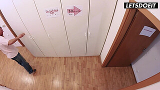 Big Arse Model Takes A Fat Dick On Valentines Day's Casting - LETSDOEIT