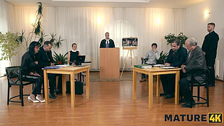 MATURE4K. Old Elle with massive tits fucked her gardener in doggy and ended up in court