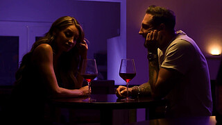 Hot MILF Silvia Saige Prepares Her Arse For Some Nice Anal Fucking