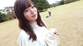 Part 1 [A beautiful woman who is trying to move up from friend to true love by showing off her H-cup big boobs]