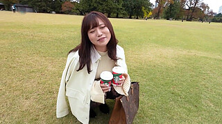 Part 1 [A beautiful woman who is trying to move up from friend to true love by showing off her H-cup big boobs]