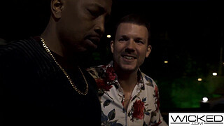 Steaming Threeway With Inked Brunette Eating Hot Pussy