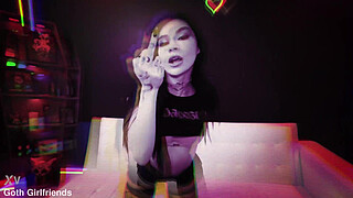 A Mind-Blowing And Hot Facial For Delilah Dagger