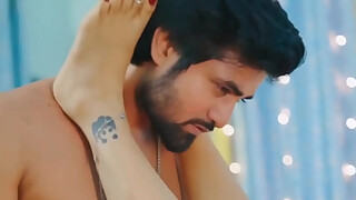 Desi wife does not take care of herself, her thirst is like this only. Romantic passionate husband and wife