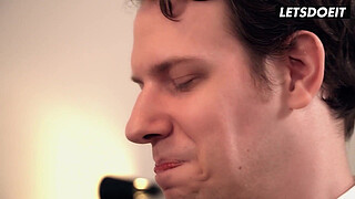 Cuckold Lets His Girlfriend Jessica Portman Get Fucked By A Stranger - LETSDOEIT