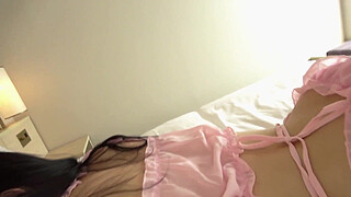 Part 2 [If you get stared at, you'll get the brain bug! PJs that exceed idol's level] A date with a transparent babe and an adult ant's daddy!