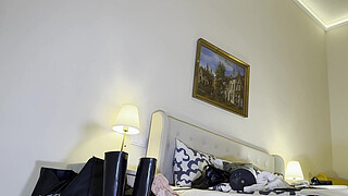 Behind the scenes of an amateur porn producer and a fashion designer big tits hottie for a handjob scene