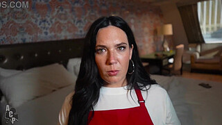 Smiths Employee Quits Job After Meeting Rich "Sugar Daddy" In Las Vegas