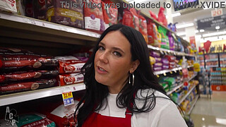 Smiths Employee Quits Job After Meeting Rich "Sugar Daddy" In Las Vegas