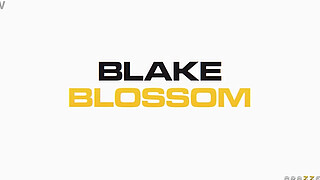 Brazzers House 4: Episode 5 Phoenix Marie, Jenna Foxx, Blake Blossom / Brazzers/ Enter XVPROMO on official site for discount