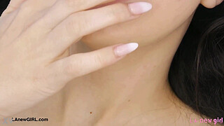 Asian teen model shows her sexy body