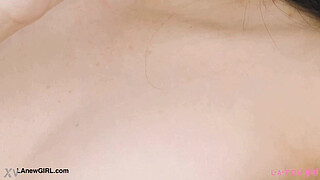 Asian teen model shows her sexy body