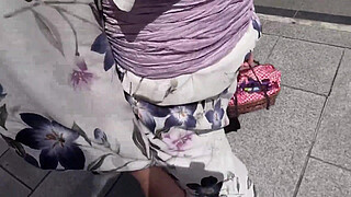 Beautiful and divine tits peeking out from a yukata and a pie-pan pussy with light pigmentation [Yunachi (stage actor)].